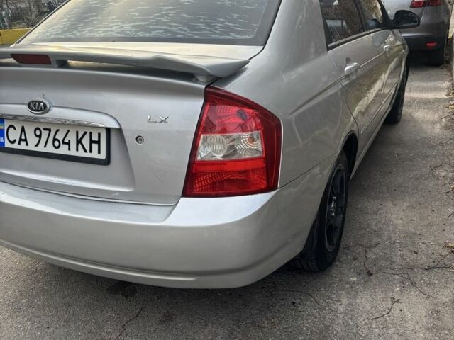 Серый Киа Черато, объемом двигателя 1.6 л и пробегом 320 тыс. км за 4300 $, фото 8 на Automoto.ua