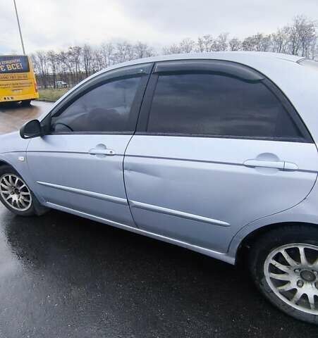 Кіа Черато 2006 у Дніпро (Дніпропетровську) на Automoto.ua Сірий Кіа Черато, об'ємом двигуна 1.6 л та пробігом 243 тис. км за 3700 $, фото 6 на Automoto.ua