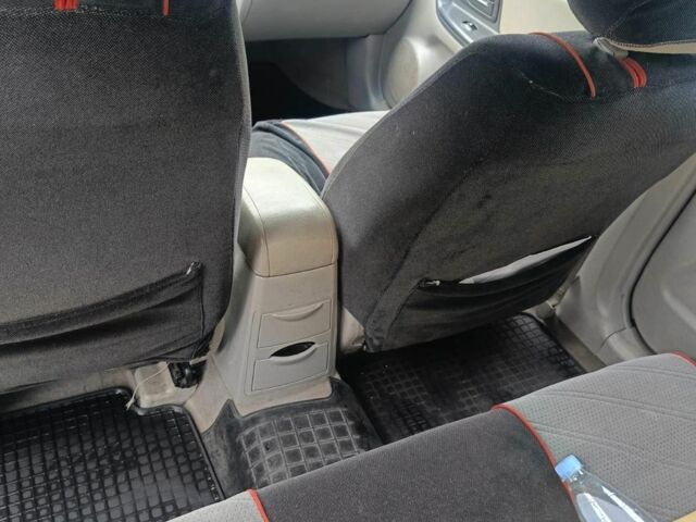 Серый Киа Черато, объемом двигателя 2 л и пробегом 230 тыс. км за 3000 $, фото 4 на Automoto.ua