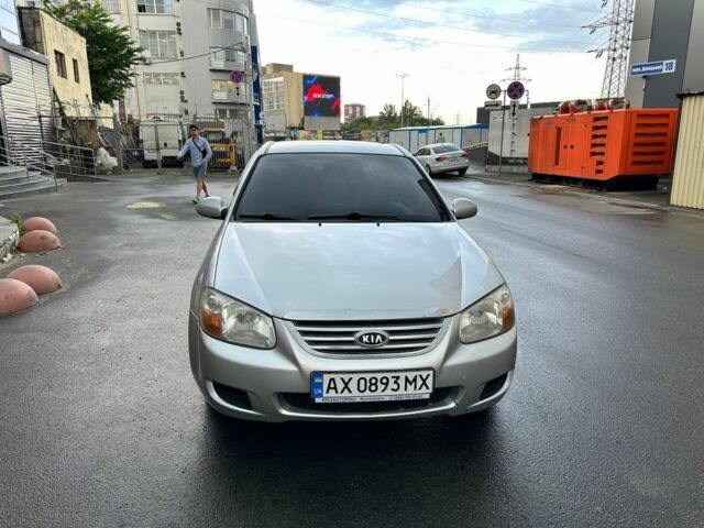 Серый Киа Черато, объемом двигателя 1.6 л и пробегом 320 тыс. км за 3500 $, фото 5 на Automoto.ua