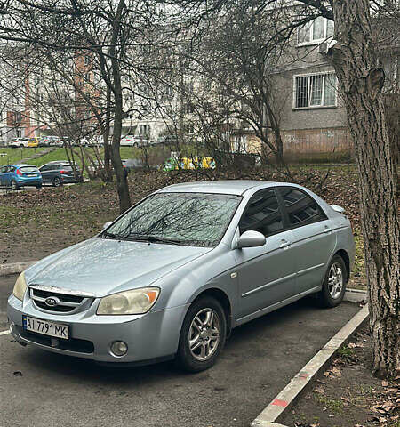 Серый Киа Черато, объемом двигателя 2 л и пробегом 214 тыс. км за 4700 $, фото 4 на Automoto.ua