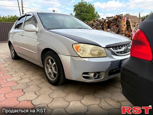 Серый Киа Черато, объемом двигателя 1.6 л и пробегом 299 тыс. км за 3500 $, фото 3 на Automoto.ua