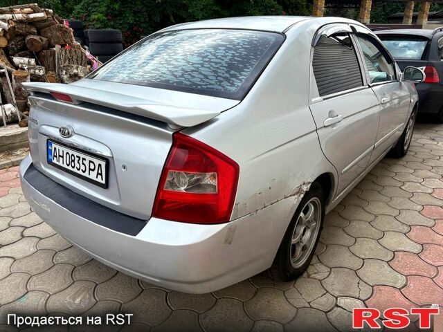 Серый Киа Черато, объемом двигателя 1.6 л и пробегом 299 тыс. км за 3500 $, фото 1 на Automoto.ua