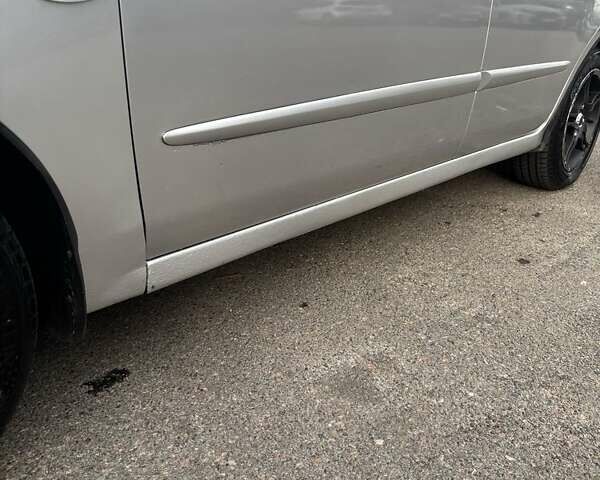 Серый Киа Черато, объемом двигателя 1.6 л и пробегом 320 тыс. км за 4300 $, фото 10 на Automoto.ua