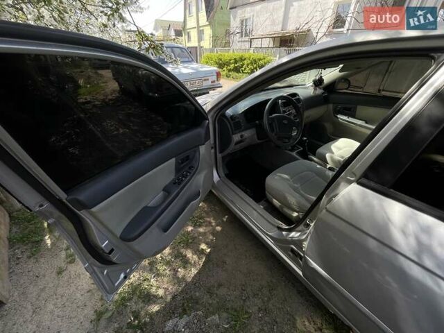 Сірий Кіа Черато, об'ємом двигуна 1.6 л та пробігом 180 тис. км за 4300 $, фото 6 на Automoto.ua