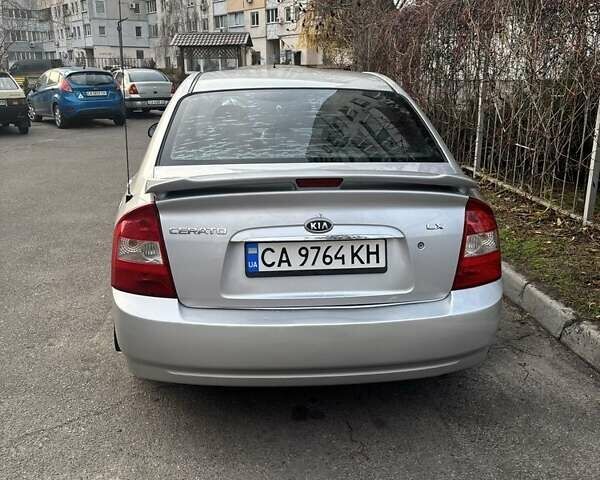 Серый Киа Черато, объемом двигателя 1.6 л и пробегом 320 тыс. км за 4300 $, фото 9 на Automoto.ua