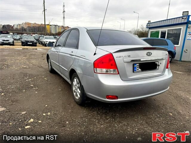Серый Киа Черато, объемом двигателя 1.6 л и пробегом 200 тыс. км за 3400 $, фото 5 на Automoto.ua