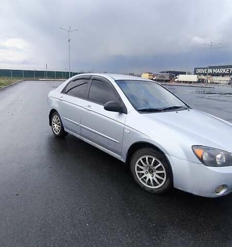 Кіа Черато 2006 у Дніпро (Дніпропетровську) на Automoto.ua Сірий Кіа Черато, об'ємом двигуна 1.6 л та пробігом 243 тис. км за 3700 $, фото 1 на Automoto.ua