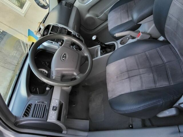 Серый Киа Черато, объемом двигателя 1.6 л и пробегом 326 тыс. км за 2700 $, фото 14 на Automoto.ua