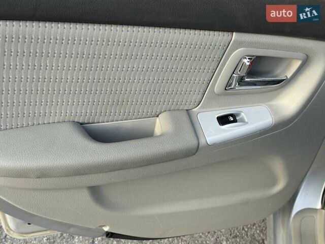 Сірий Кіа Черато, об'ємом двигуна 2 л та пробігом 202 тис. км за 4600 $, фото 18 на Automoto.ua