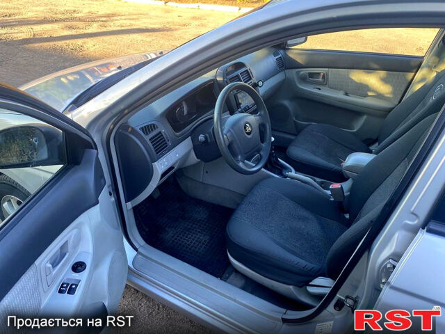 Серый Киа Черато, объемом двигателя 1.6 л и пробегом 228 тыс. км за 4300 $, фото 4 на Automoto.ua