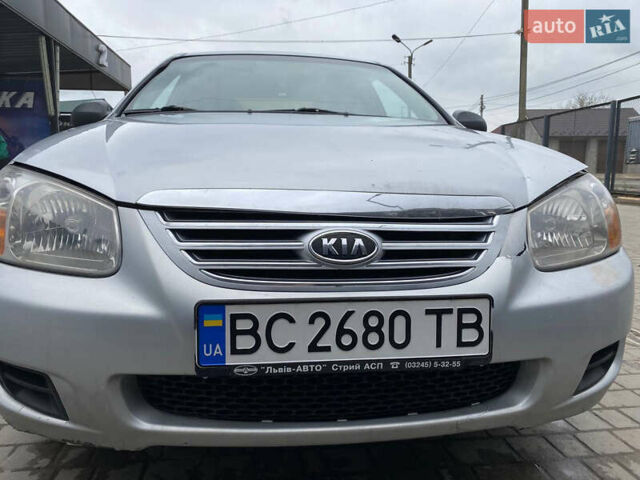 Сірий Кіа Черато, об'ємом двигуна 1.6 л та пробігом 250 тис. км за 3100 $, фото 9 на Automoto.ua