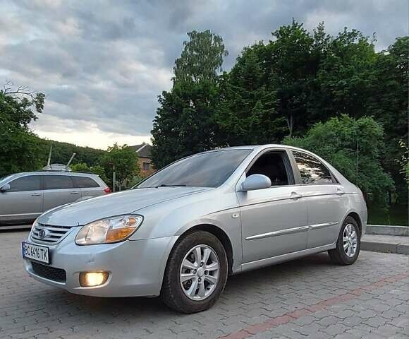 Сірий Кіа Черато, об'ємом двигуна 1.6 л та пробігом 385 тис. км за 3700 $, фото 10 на Automoto.ua