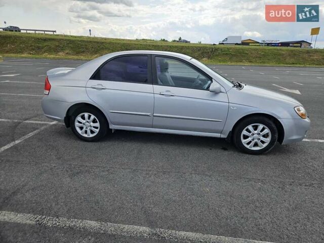 Серый Киа Черато, объемом двигателя 1.6 л и пробегом 197 тыс. км за 4300 $, фото 3 на Automoto.ua