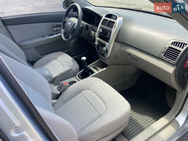 Серый Киа Черато, объемом двигателя 1.6 л и пробегом 82 тыс. км за 6300 $, фото 17 на Automoto.ua