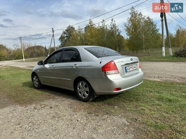 Серый Киа Черато, объемом двигателя 1.6 л и пробегом 194 тыс. км за 4600 $, фото 5 на Automoto.ua