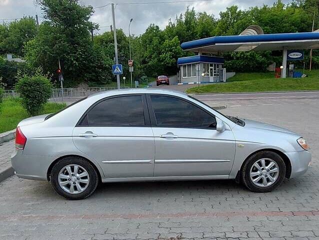 Сірий Кіа Черато, об'ємом двигуна 1.6 л та пробігом 385 тис. км за 3700 $, фото 3 на Automoto.ua
