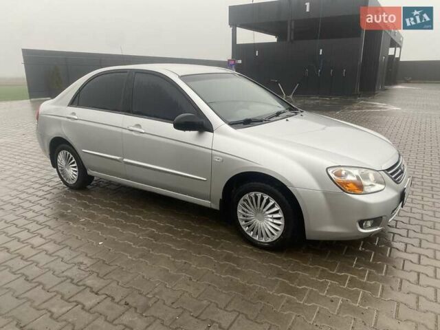 Сірий Кіа Черато, об'ємом двигуна 1.59 л та пробігом 250 тис. км за 4500 $, фото 4 на Automoto.ua