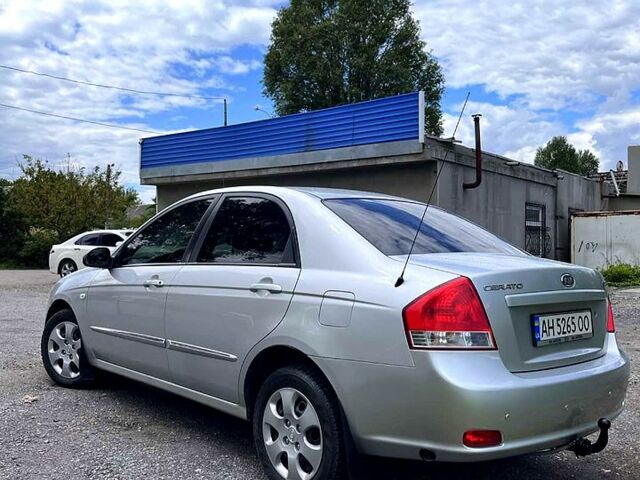 Сірий Кіа Черато, об'ємом двигуна 1.6 л та пробігом 260 тис. км за 5300 $, фото 5 на Automoto.ua