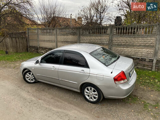 Серый Киа Черато, объемом двигателя 1.6 л и пробегом 294 тыс. км за 4250 $, фото 13 на Automoto.ua