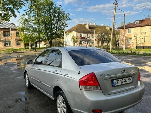Сірий Кіа Черато, об'ємом двигуна 1.6 л та пробігом 310 тис. км за 3700 $, фото 5 на Automoto.ua