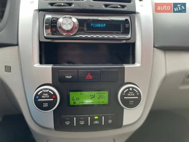 Серый Киа Черато, объемом двигателя 2 л и пробегом 183 тыс. км за 4000 $, фото 26 на Automoto.ua