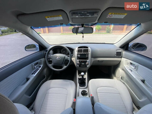Серый Киа Черато, объемом двигателя 1.6 л и пробегом 82 тыс. км за 6300 $, фото 13 на Automoto.ua