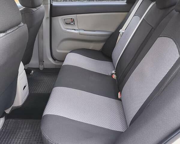 Серый Киа Черато, объемом двигателя 1.6 л и пробегом 218 тыс. км за 4500 $, фото 8 на Automoto.ua