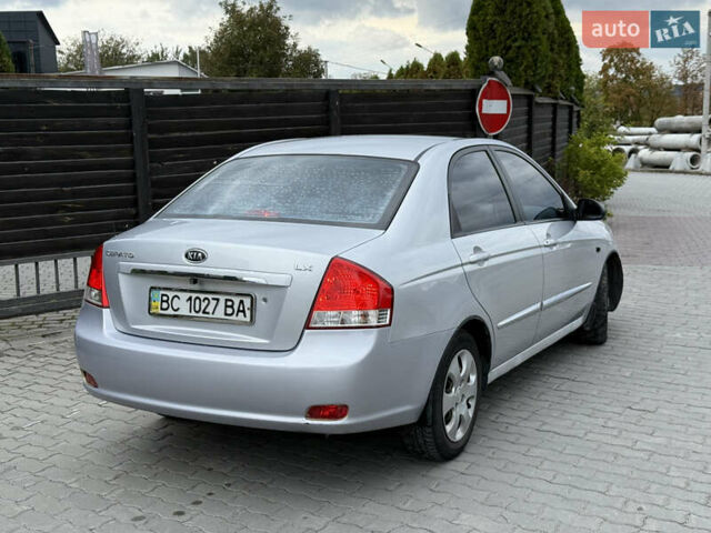 Серый Киа Черато, объемом двигателя 1.6 л и пробегом 290 тыс. км за 2900 $, фото 6 на Automoto.ua