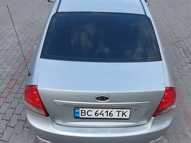 Сірий Кіа Черато, об'ємом двигуна 1.6 л та пробігом 385 тис. км за 3700 $, фото 7 на Automoto.ua