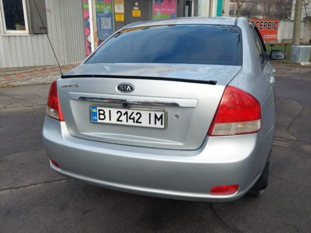 Серый Киа Черато, объемом двигателя 1.6 л и пробегом 250 тыс. км за 3999 $, фото 6 на Automoto.ua