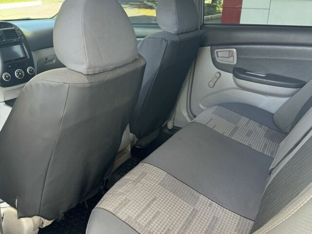 Серый Киа Черато, объемом двигателя 1.6 л и пробегом 207 тыс. км за 4499 $, фото 9 на Automoto.ua