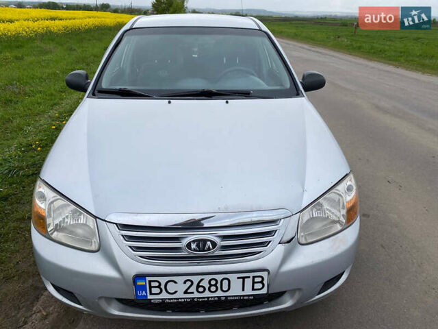 Сірий Кіа Черато, об'ємом двигуна 1.6 л та пробігом 250 тис. км за 3100 $, фото 4 на Automoto.ua