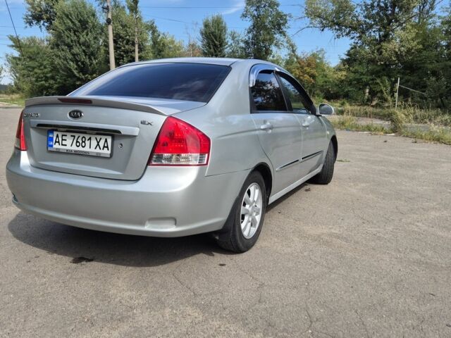 Серый Киа Черато, объемом двигателя 2 л и пробегом 190 тыс. км за 5300 $, фото 3 на Automoto.ua