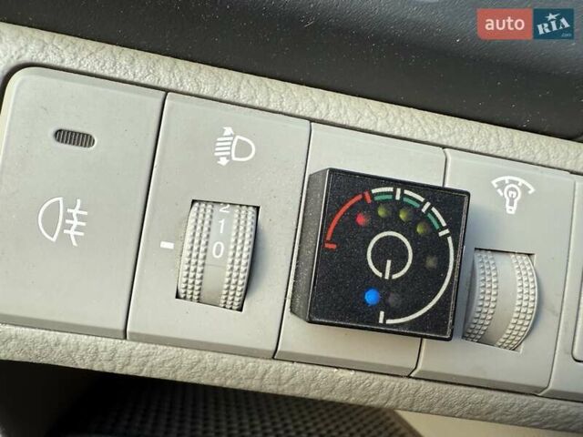 Сірий Кіа Черато, об'ємом двигуна 2 л та пробігом 202 тис. км за 4600 $, фото 28 на Automoto.ua