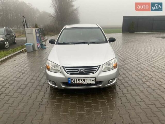 Сірий Кіа Черато, об'ємом двигуна 1.59 л та пробігом 250 тис. км за 4500 $, фото 2 на Automoto.ua
