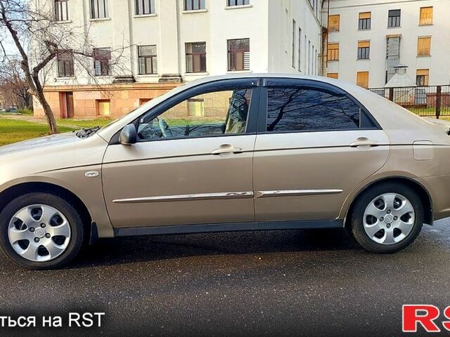 Сірий Кіа Черато, об'ємом двигуна 1.6 л та пробігом 177 тис. км за 4700 $, фото 1 на Automoto.ua