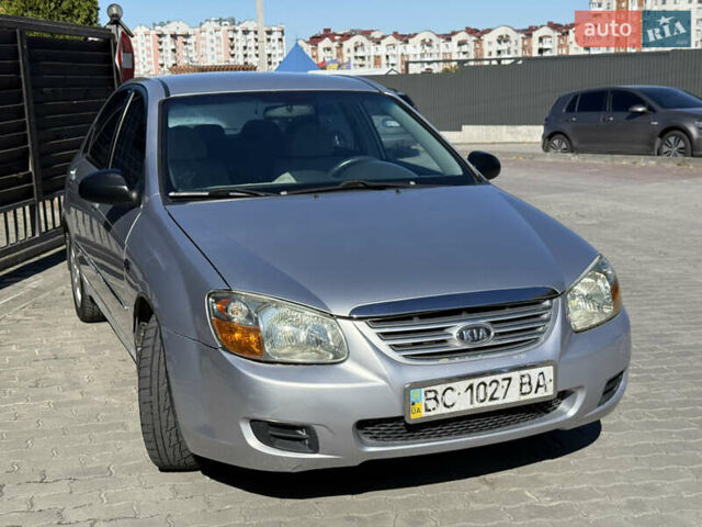 Сірий Кіа Черато, об'ємом двигуна 1.6 л та пробігом 290 тис. км за 2950 $, фото 6 на Automoto.ua