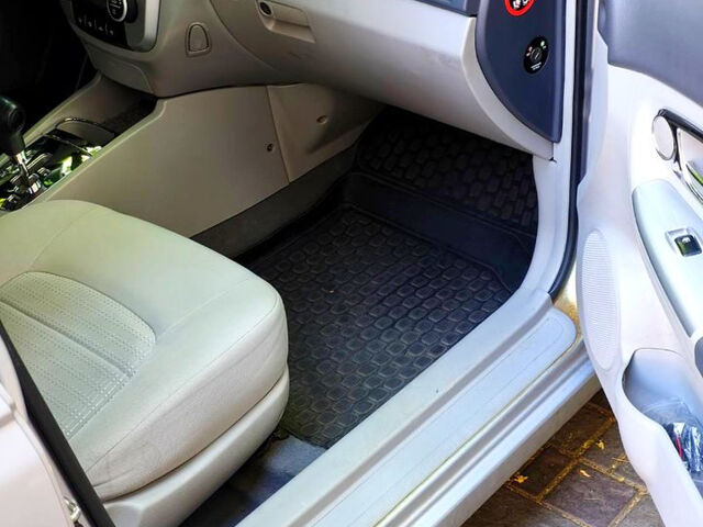 Серый Киа Черато, объемом двигателя 2 л и пробегом 186 тыс. км за 5800 $, фото 12 на Automoto.ua