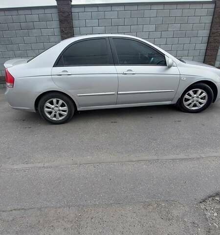 Серый Киа Черато, объемом двигателя 1.6 л и пробегом 206 тыс. км за 4700 $, фото 7 на Automoto.ua