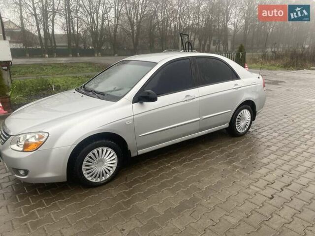 Сірий Кіа Черато, об'ємом двигуна 1.59 л та пробігом 250 тис. км за 4500 $, фото 5 на Automoto.ua