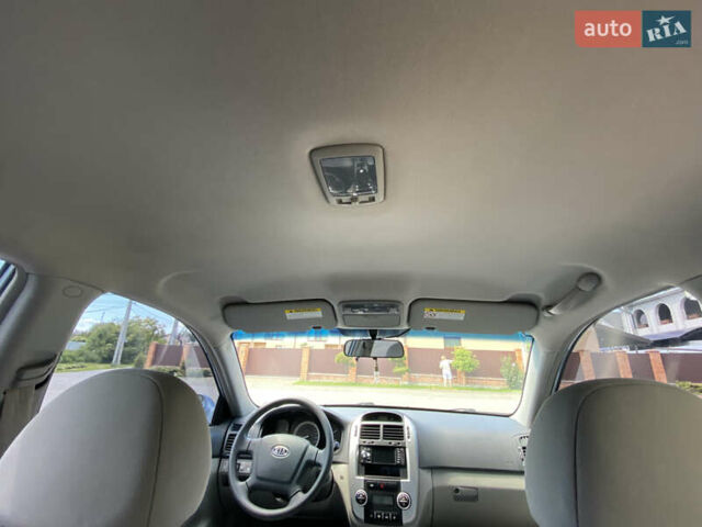 Серый Киа Черато, объемом двигателя 1.6 л и пробегом 82 тыс. км за 6300 $, фото 11 на Automoto.ua