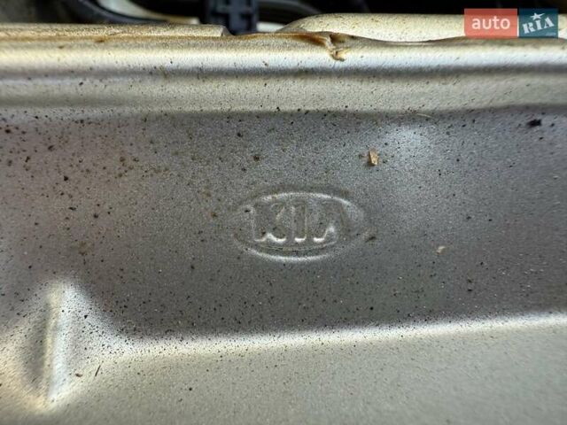 Сірий Кіа Черато, об'ємом двигуна 2 л та пробігом 202 тис. км за 4600 $, фото 42 на Automoto.ua