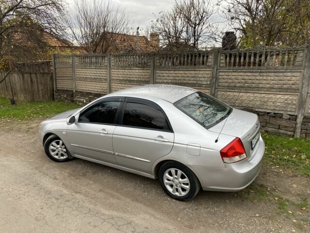 Сірий Кіа Черато, об'ємом двигуна 1.6 л та пробігом 293 тис. км за 4550 $, фото 2 на Automoto.ua