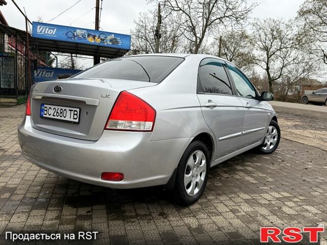 Серый Киа Черато, объемом двигателя 1.6 л и пробегом 250 тыс. км за 4200 $, фото 4 на Automoto.ua