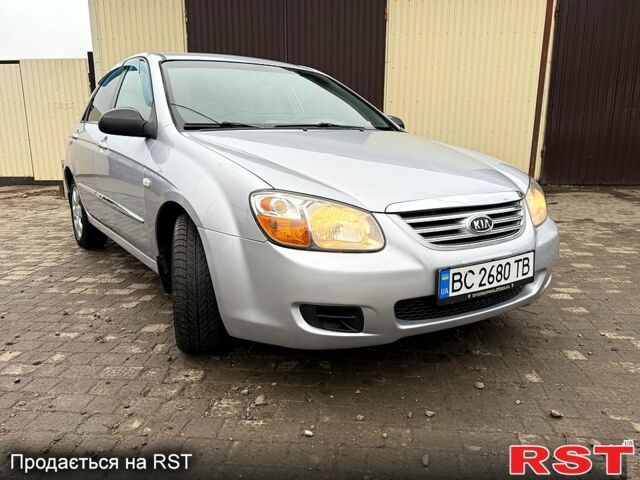 Серый Киа Черато, объемом двигателя 1.6 л и пробегом 250 тыс. км за 4200 $, фото 2 на Automoto.ua