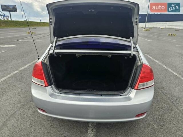 Серый Киа Черато, объемом двигателя 1.6 л и пробегом 197 тыс. км за 4300 $, фото 19 на Automoto.ua