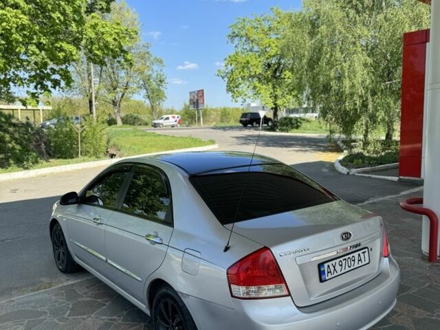 Серый Киа Черато, объемом двигателя 1.6 л и пробегом 207 тыс. км за 4499 $, фото 6 на Automoto.ua