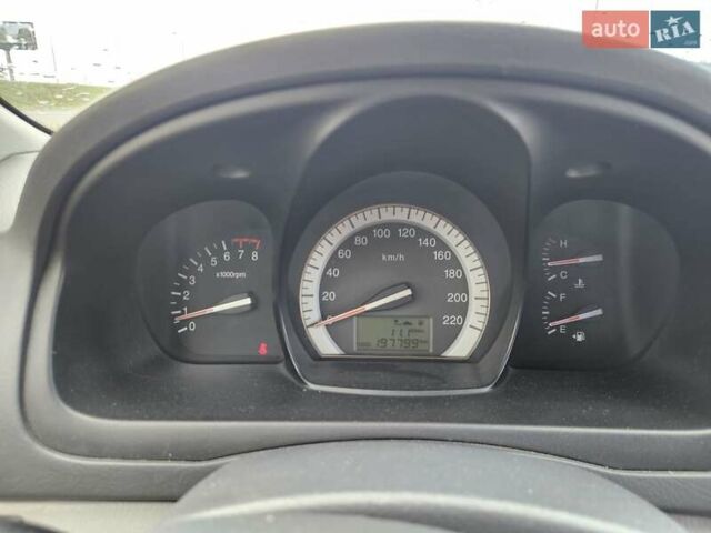 Сірий Кіа Черато, об'ємом двигуна 1.6 л та пробігом 202 тис. км за 4100 $, фото 11 на Automoto.ua