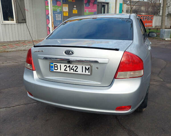 Серый Киа Черато, объемом двигателя 1.6 л и пробегом 250 тыс. км за 3999 $, фото 8 на Automoto.ua